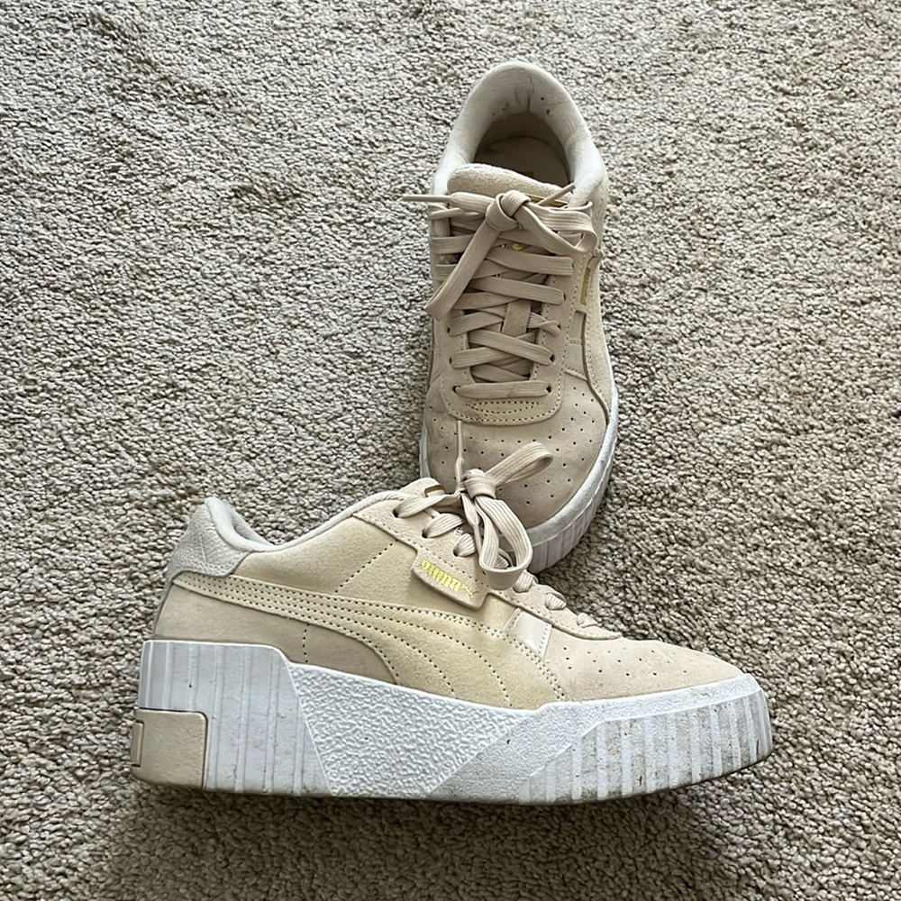 Puma platform sneakers, size 6.5